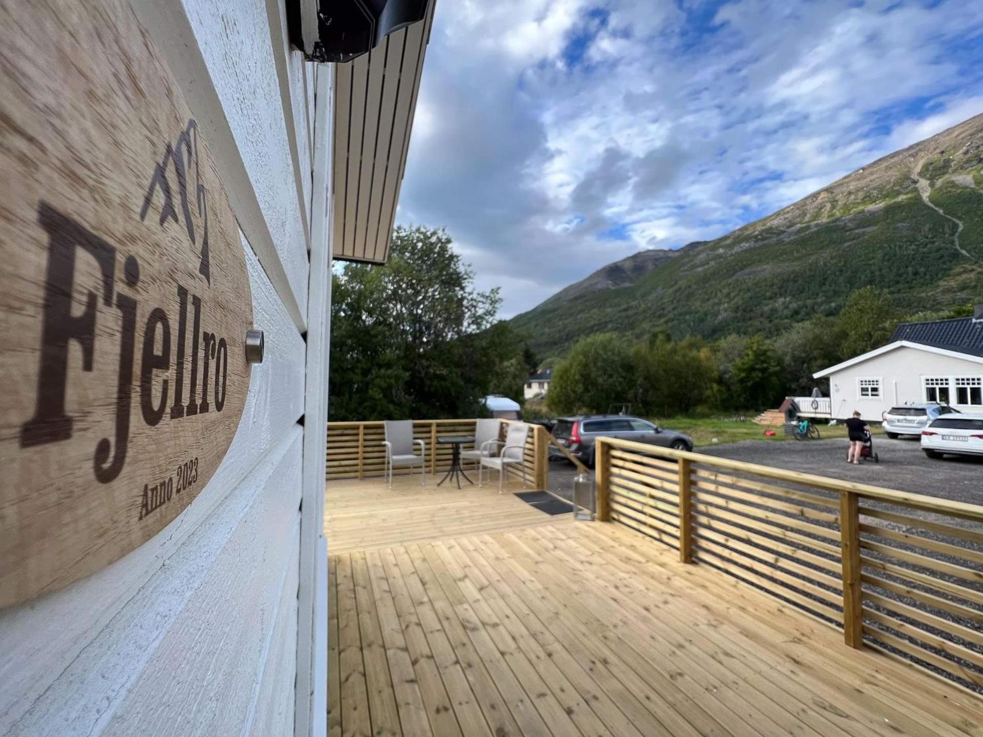 Alpan Apartments, Lyngenfjord Olderdalen Exterior photo